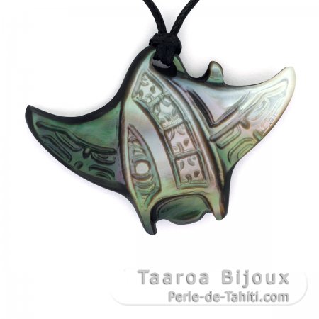 Tahitian Mother-of-Pearl Manta Ray Pendant