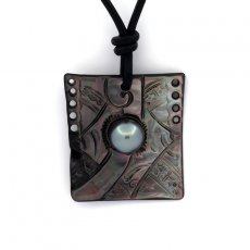 Mother-of-Pearl pendant and 1 Tahitian Pearl Semi-Round C 8.1 mm
