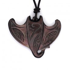 Tahitian Mother-of-Pearl Manta Ray Pendant