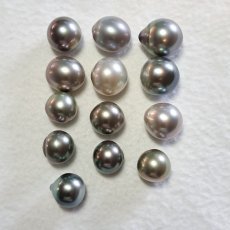 Lot of 13 Tahitian Pearls Semi-Baroque B, BC, C de 10.8  12.6 mm