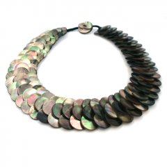 Tahitian Mother-of-pearl necklace - Length = 45 cm