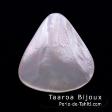 Mother-of-pearl Triangle shape - 15 x 16 mm