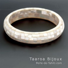 Australian Mother-of-pearl bracelet - Diameter = 6 cm